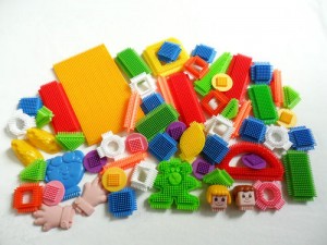 Picture of different Stickle Brick Items